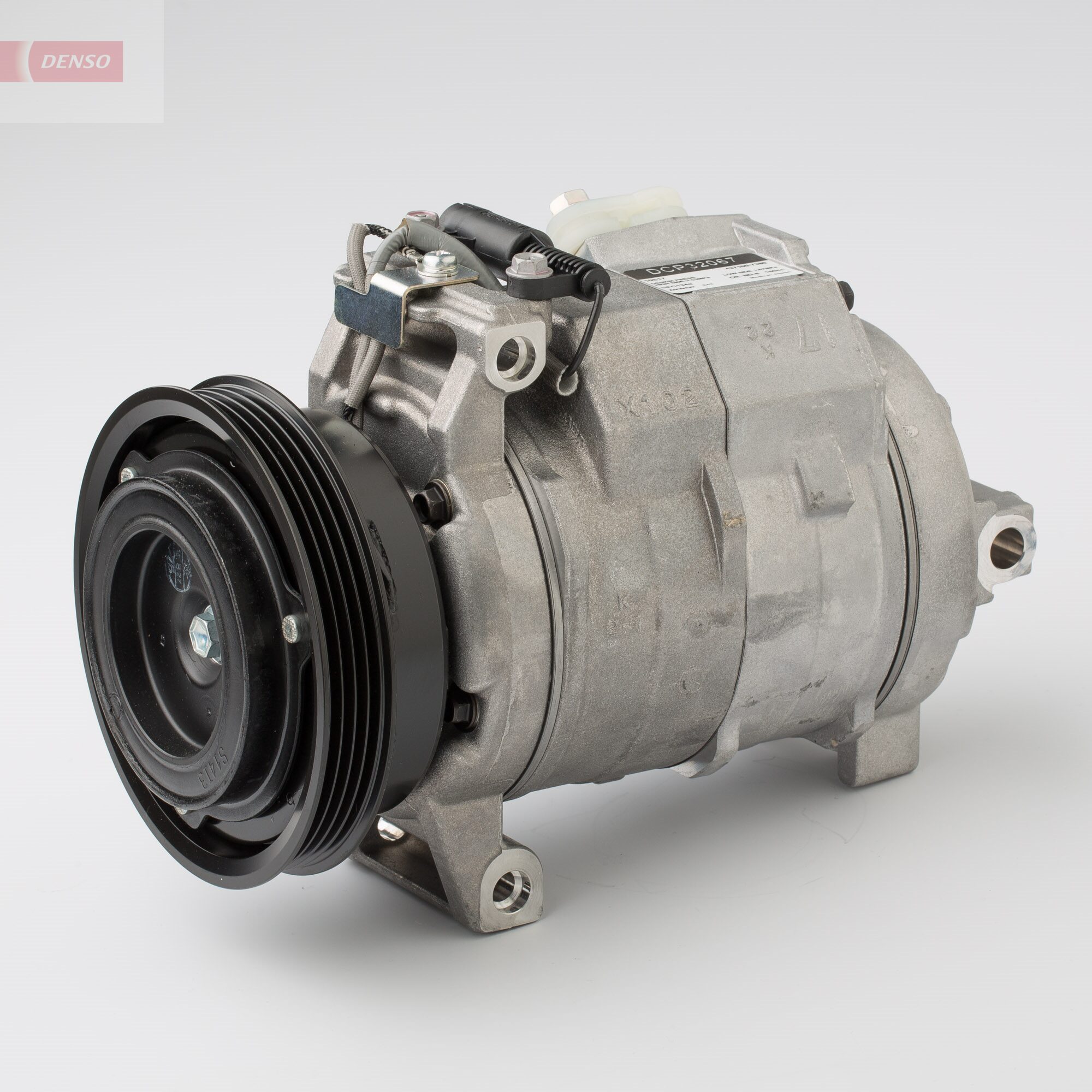Компресор кондиціонера VW CRAFTER 30-35 АВТОБУС (2E_) 2.5 2006.04 - 2013.05 2.5 TDI BJL, DENSO (DCP32067) Denso фото 2