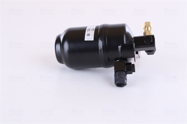Осушувач кондиціонера MB W210/S210 95-03 (140x74)