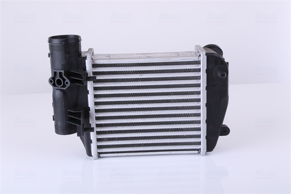 Радіатор наддуву AUDI A6 (04-) 2.7 TDI, 3.0 TDI/M/A/AC+(04/04-) OE 4F0.145.805 E NISSENS (96576) Nissens фото 2